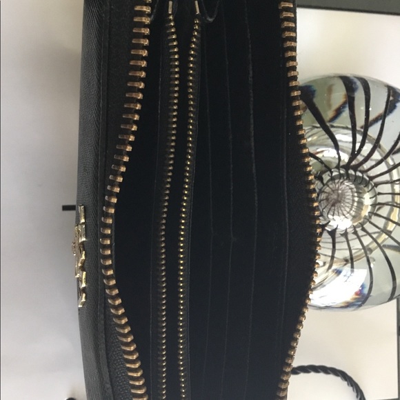 Prada Long Wallet - Picture 5 of 8